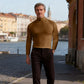 🔥 Maglietta Uomo con Collo Alto e Taglio Slim - Morbida ed Elasticizzata, Traspirante per Palestra o Casual, Stile Moderno e Confort Ottimale🏃‍♂️📦