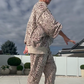 Completo 2 pezzi da donna: top e pantaloni con stampa leopardata