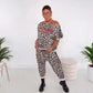 Set di top e pantaloni con stampa leopardata da donna