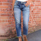 Jeans skinny strappati da donna alla moda